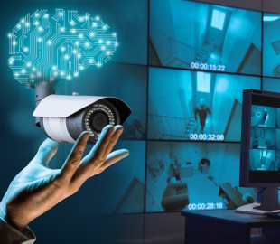 Камеры видеонаблюдения с искусственным интеллектом используют облачные технологии и машинное обучение для обеспечения безопасности