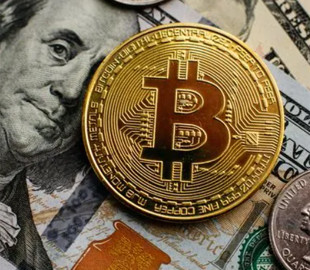 Біткоїн відновлюється в ціні на тлі послаблення долара