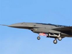 Американські розробники успішно випробували безпілотний реактивний винищувач YFQ-44A Fury