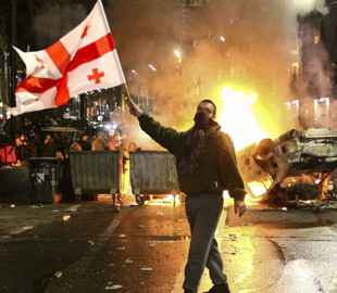 В Грузії учасника протесту проти закону про "іноагентів" засудили до 9 років позбавлення волі