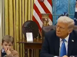 Трамп замінив історичний стіл після того, як син Маска лишив на ньому "козявку", – New York Post