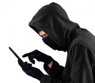 Телефонні шахраї представляються прокурорами та вимагають у людей гроші