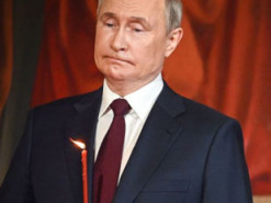 Путін знову прикинувся істориком: каже, що мусить "повертати території"