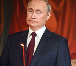 Путін знову прикинувся істориком: каже, що мусить "повертати території"