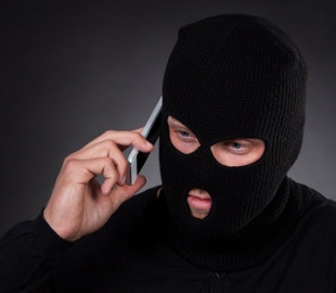 Телефонний шахрай ошукав жінку на 11 тисяч гривень