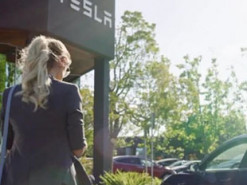 Власники Tesla готові відмовитись від електромобіля на користь машини з ДВЗ