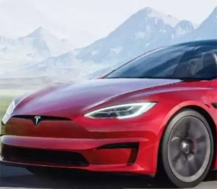 Электромобили Tesla научатся сами переключать передачи