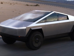 Илон Маск подтвердил, что электрический пикап Tesla Cybertruck сможет питать трейлер