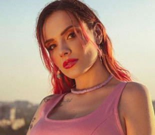 "Ліки купити нереально": MamaRika поскаржилася на європейську медицину