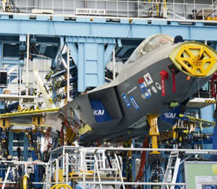 Південна Корея готова запустити в серію виробництво винищувачів KF-21: з ким підпишуть контракт