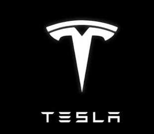 Tesla придумала, как заставить пристегиваться правильно