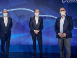 Ford показав фото нового загадкового електромобіля