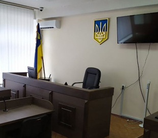 Працівників апаратів судів почали відправляти у відпустки за власний рахунок