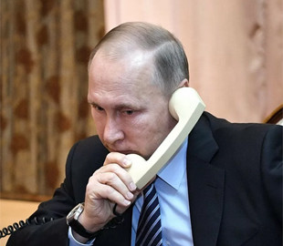 Путин отменил ежегодную "прямую линию" с президентом
