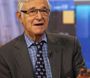 Досвідчений інвестор, який одним із перших інвестував в Apple, назвав ШІ забаганкою на місяць