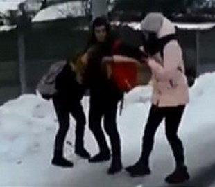 "Догралася": фігурантка підліткової бійки під Києвом залишила допис у соцмережах