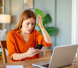 Власники iPhone масово скаржаться на iOS 26: які проблеми помітили