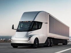 Электротягач Tesla Semi близок к серии