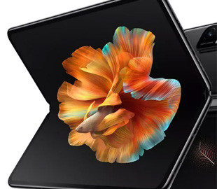 Xiaomi представила свой первый смартфон с гибким дисплеем
