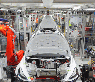 Заводы Tesla побили дневной и недельный рекорды производства