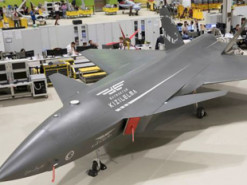 У Туреччині показали новий "Байрактар": на що здатне бойове "Червоне яблуко"