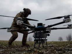 Люди та машини спільно керуватимуть зброєю: прогноз техдиректора Lockheed Martin