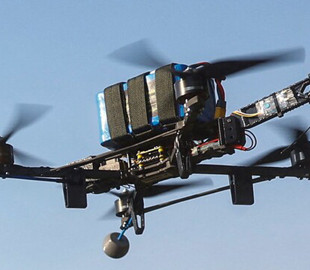 Литва навчатиме школярів і дорослих роботі з дронами для посилення обороноздатності