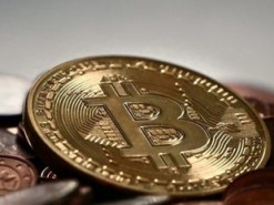 Предприниматель продал криптовалюту за нарисованные в фотошопе деньги