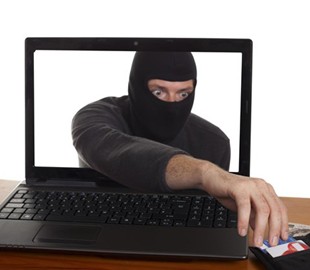 На Кіровоградщині поліцейські викрили шахрая, який вкрав гроші з рахунку на лікування малюка