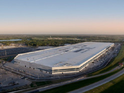 Tesla довелося повернутися до старого формату батарей: в компанії вказали на причину