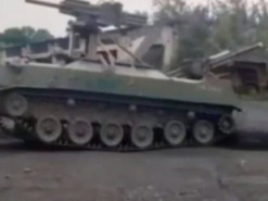 Окупанти показали свого нового “франкенштейна” на базі БТР-Д, оснащеного одразу двома мінометами