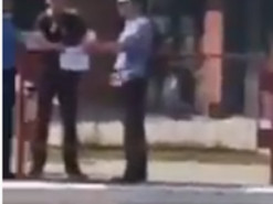В Беларуси избили мужчину за то, что несанкционированно слушал песни Цоя