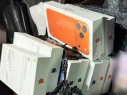 На Львівщині прикордонники виявили схованку з "Айфонами" на 700 тисяч гривень