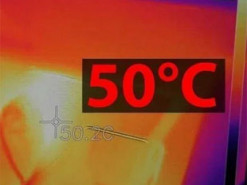 У електромобілів Tesla знайшли нову проблему: в салоні Model 3 виявили «гарячі місця»