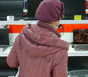 Закупка ноутбуков для учителей: правительство подозревает коррупционный сговор