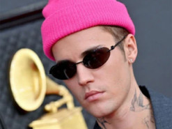 У Джастіна Бібера паралізувало частину обличчя: музикант звернувся до фанів