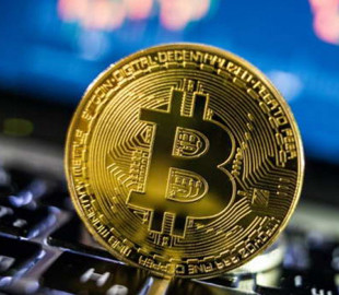 Біткоїн стримано відреагував на зниження ставки ФРС