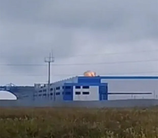 Дрони знову атакували термінал зберігання “Шахедів” в Єлабузі