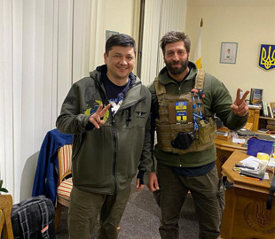 Ведите себя достойно: Даниэль Салем с передовой обратился к уехавшим украинцам