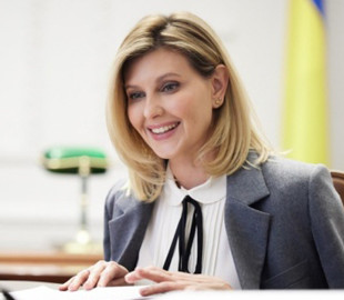 Зеленська привітала українських матерів зі святом