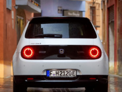 Honda відмовиться від бензинових і дизельних моделей до 2023 року