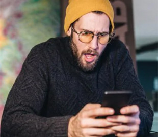 Хакери вкрали 1,4 млн грн за допомогою смартфона: як їм це вдалося і чи можна захиститися