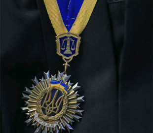 В Одесі на 8 років засудили чоловіка, який підпалював авто військових за завданням із Telegram