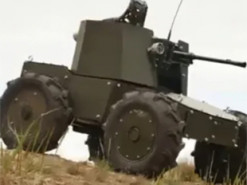 Зграя 100 дронів та ШІ: які БПЛА та роботизовані платформи ЗСУ з'явились на фронті, — The Telegraph