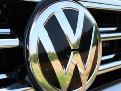 Volkswagen хочет составить конкуренцию Tesla в сфере зарядных станций для электромобилей