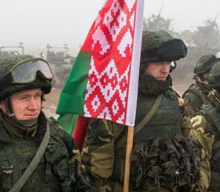У Білорусі вкотре продовжили військові навчання: скільки вони триватимуть