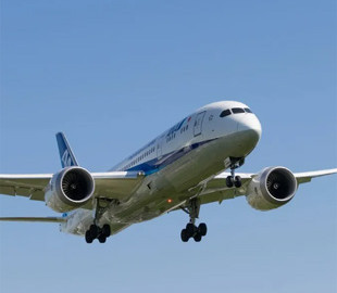 У Boeing нова проблема: перевіряють якість кріплень у літаках 787 Dreamliner