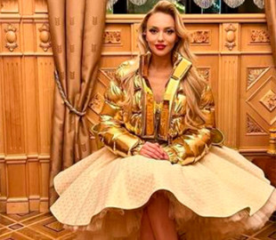 Українська статуя свободи: Оля Полякова похвалилася патріотичним вбранням