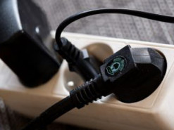 Названо 5 побутових приладів, які в жодному разі не можна лишати без нагляду