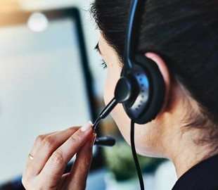 Правоохоронці викрили мережу кол-центрів – ошукали понад 140 жителів Житомирщини